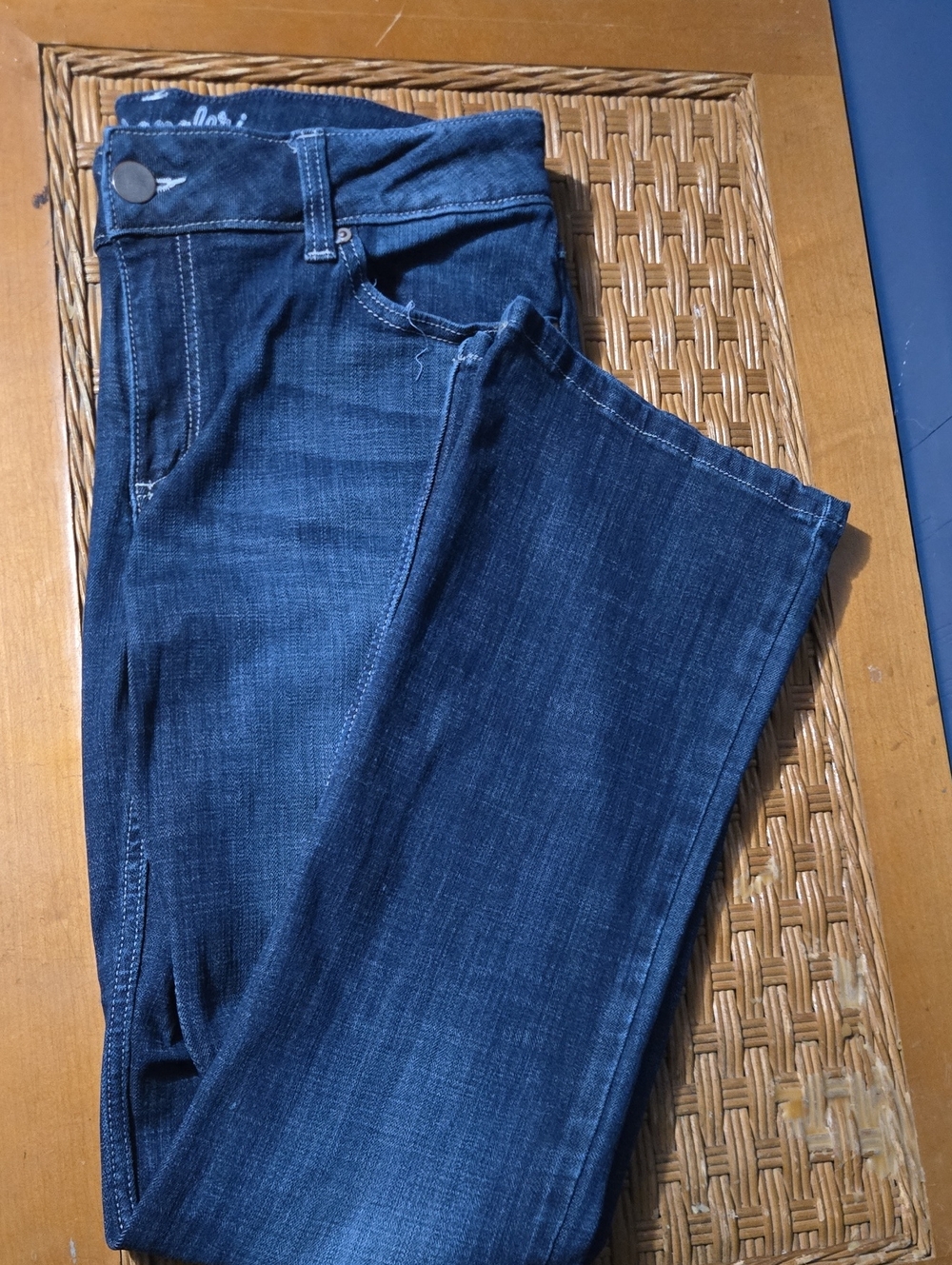 Wrangler Women’s Bootcut Jeans in Dark Blue Wash